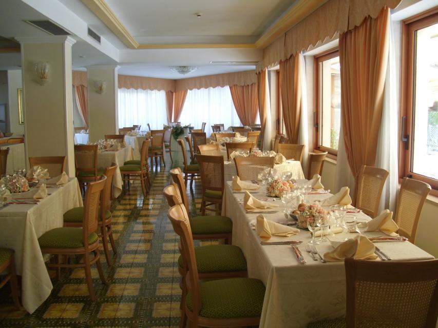 Hotel La Pergoletta Сант-Агата-суй-Дуе-Гольфі Екстер'єр фото